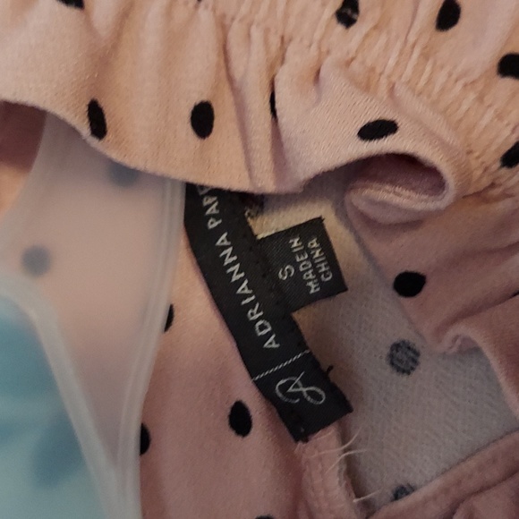 Adrianna Papell - Picture 2 of 2